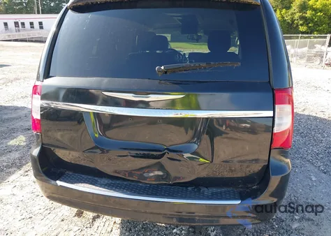 2015 Chrysler Town & Country Touring-L z USA, uszkodzony, nr VIN 2C4RC1CG3FR506868